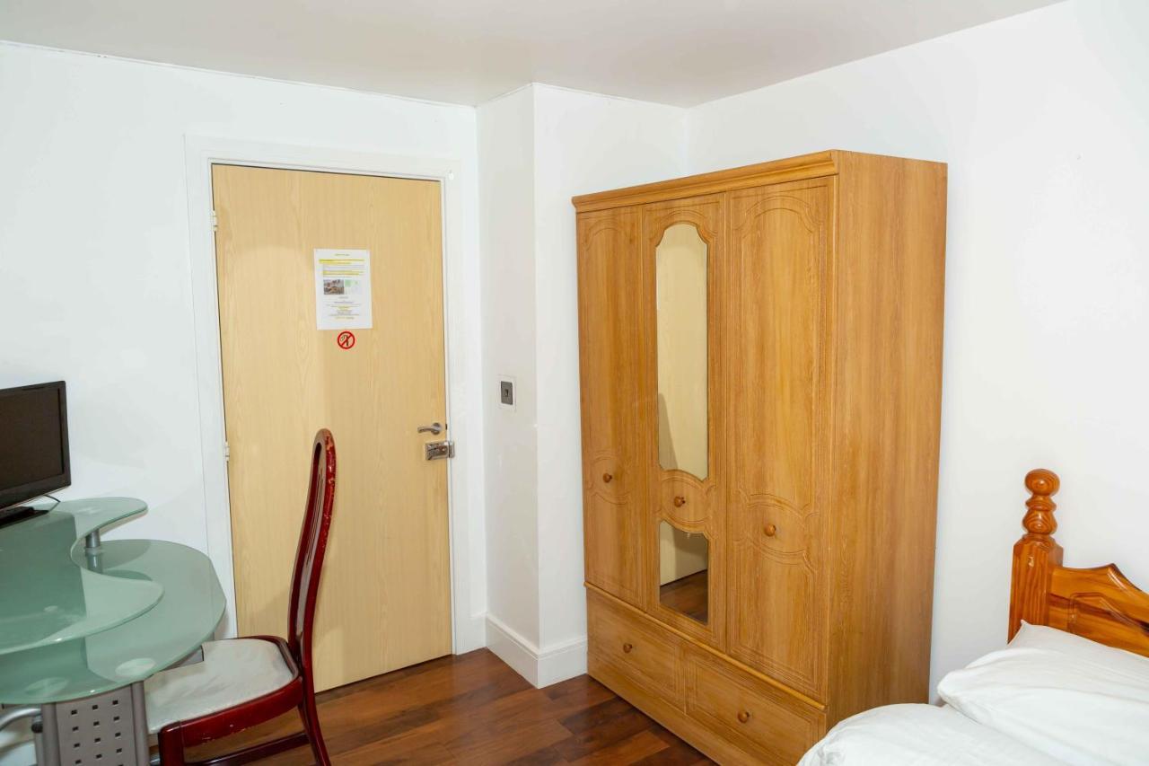 Heathrow Garden House - West Drayton, London - Benjamin Guest House Yiewsley 외부 사진