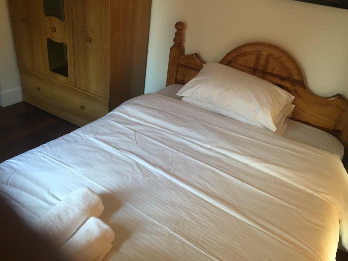 Heathrow Garden House - West Drayton, London - Benjamin Guest House Yiewsley 외부 사진